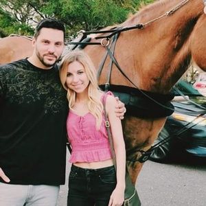 Meet your Posher, Aly